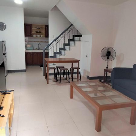 막탄 Vacation Town House Near Mactan Cebu Airport 빌라 외부 사진